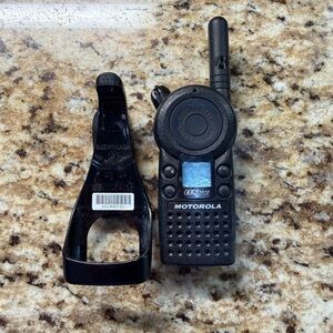 Motorola CLS1410 two-way radio.Good Condition!